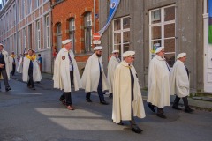 Procession32